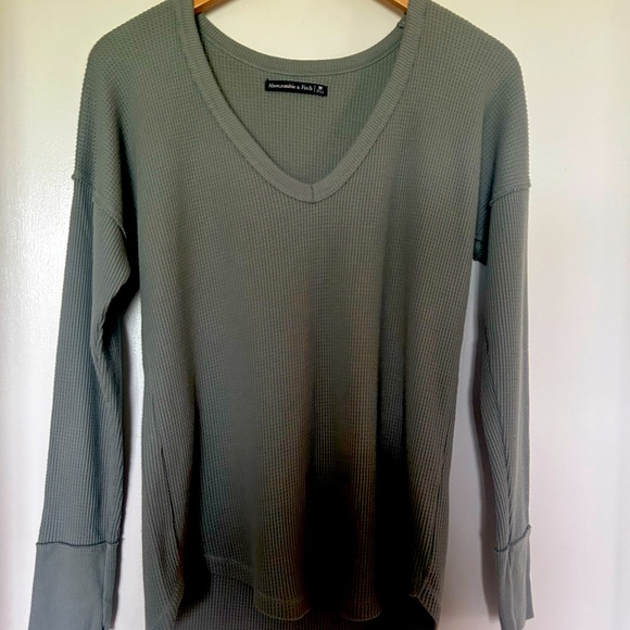 Navy Lulu long sleeve size 10 - Picture 2 of 7